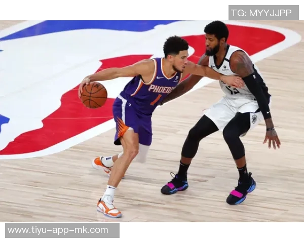 布克谈绝杀瞬间的独特感受与儿时梦想的深刻回忆 布克谈绝杀瞬间的独特感受与儿时梦想的深刻回忆