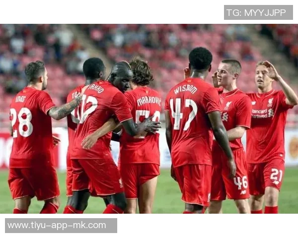 前马赛后卫回忆欧冠决赛铲伤范巴斯滕遗憾称本应避免此事 前马赛后卫回忆欧冠决赛铲伤范巴斯滕遗憾称本应避免此事