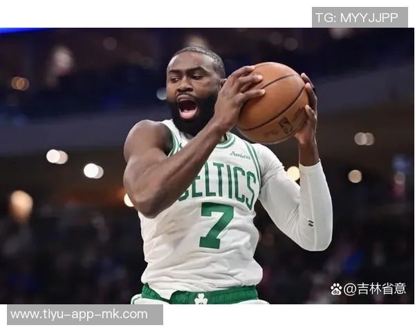 杰伦布朗助攻数创新高传球能力显著提升助力球队表现