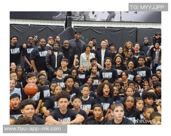 詹姆斯赞多伦多球迷热情好客感受独特的温暖欢迎 詹姆斯赞多伦多球迷热情好客感受独特的温暖欢迎